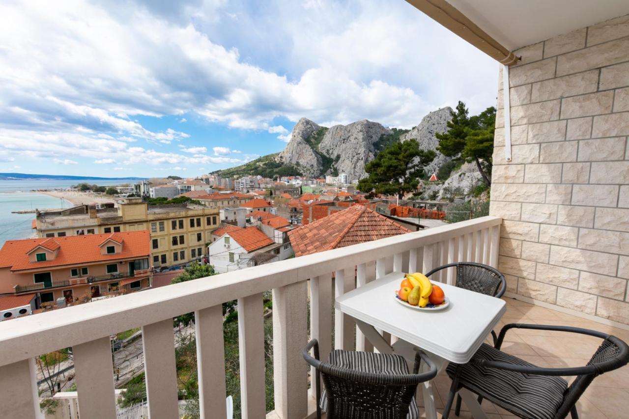 Apartments Villa White House Omiš Exterior foto