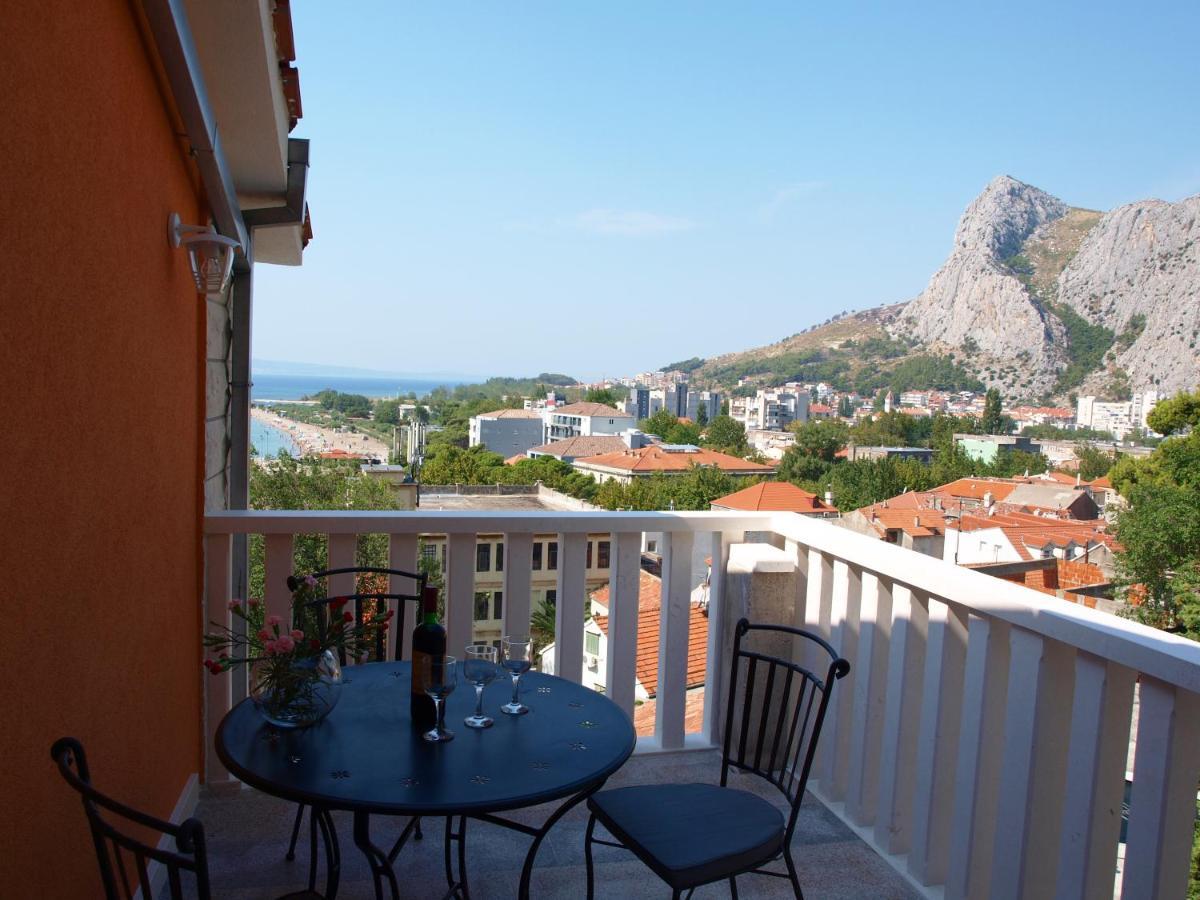 Apartments Villa White House Omiš Exterior foto